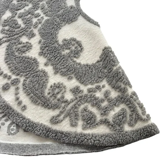 See and Be Seen OS Cream Gray Paisley, Sherpa, Drape Collar, Open Lagenlook Vest - Picture 12 of 16